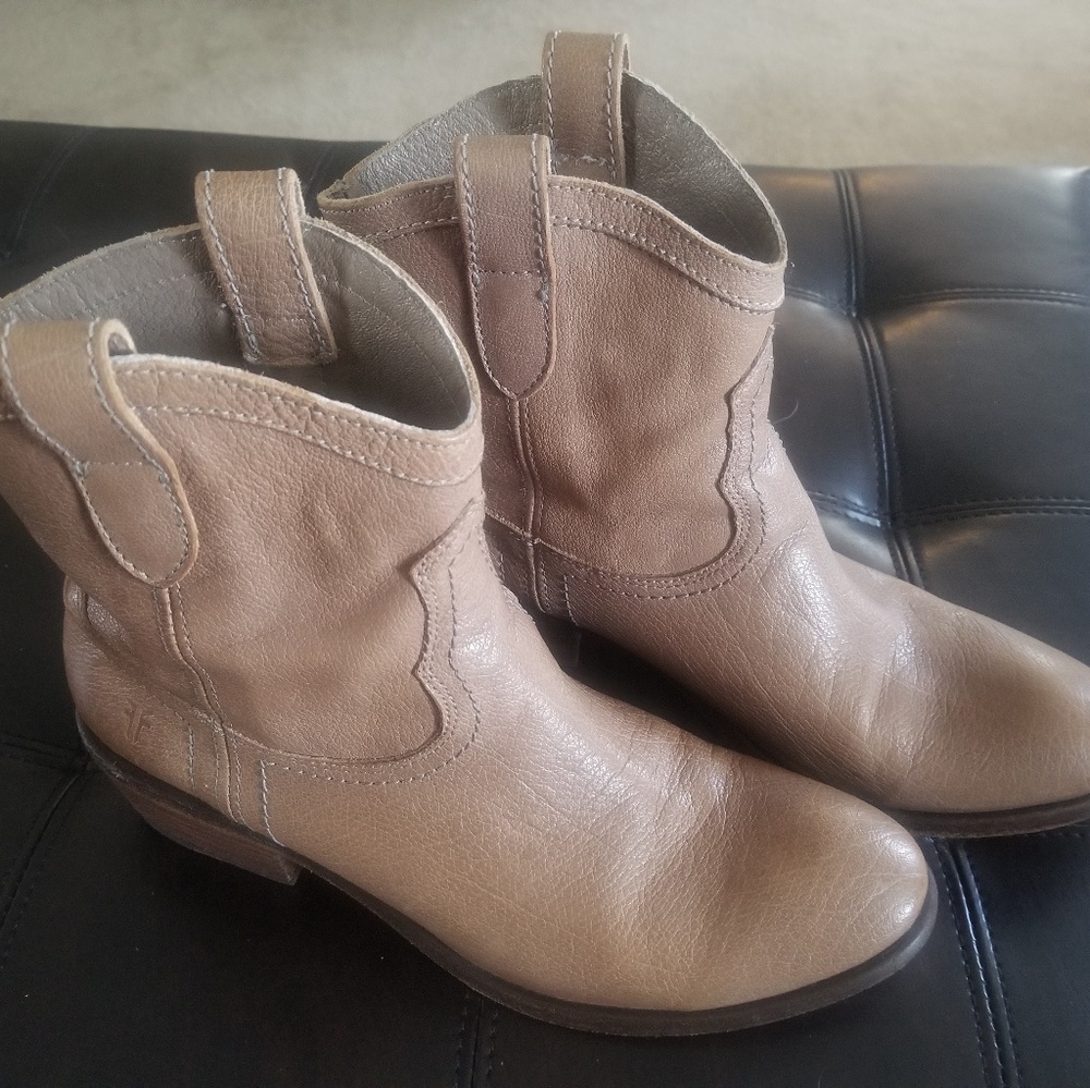 Frey boots